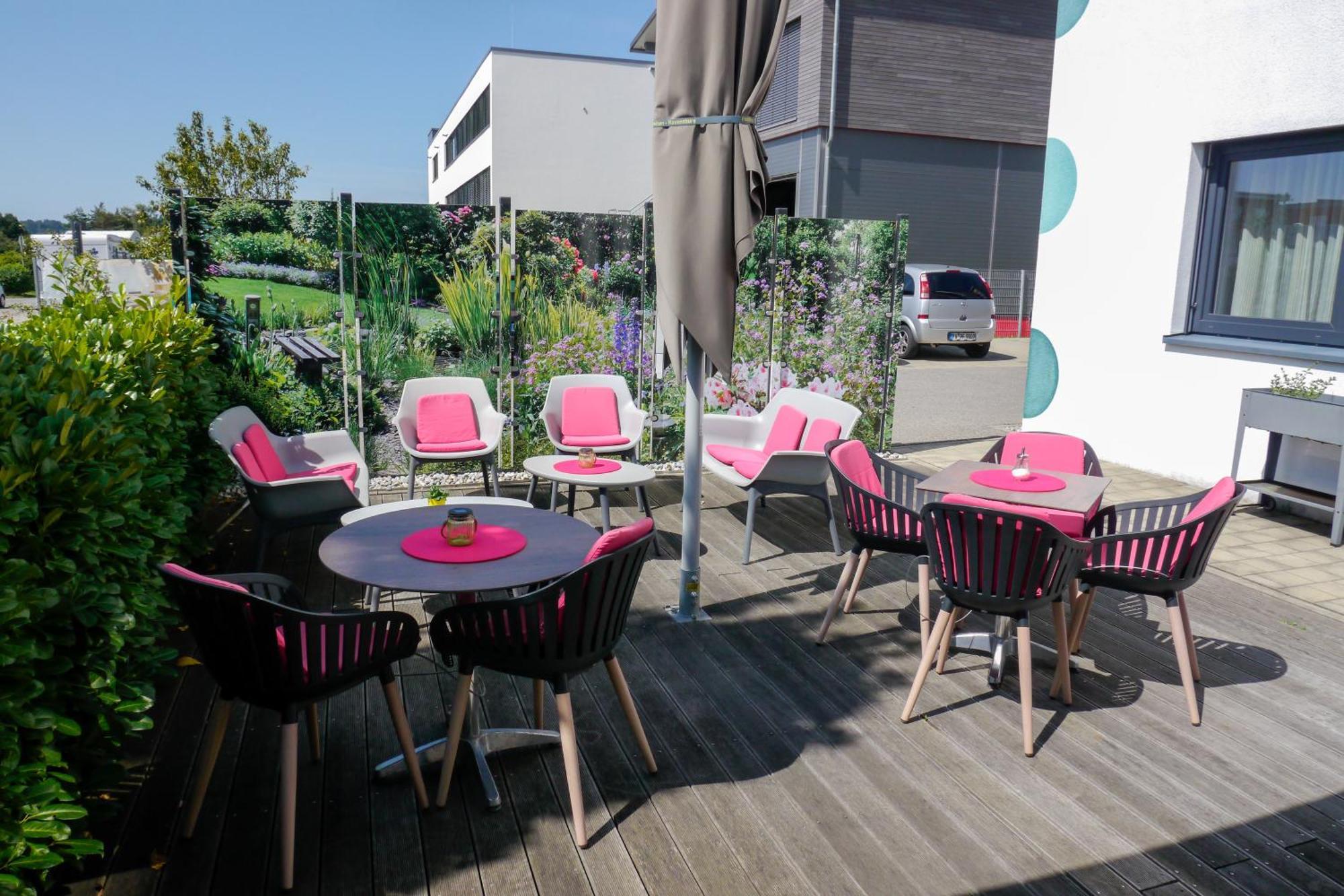 Plus Punkt Private Spa ไวน์การ์เทิน ภายนอก รูปภาพ