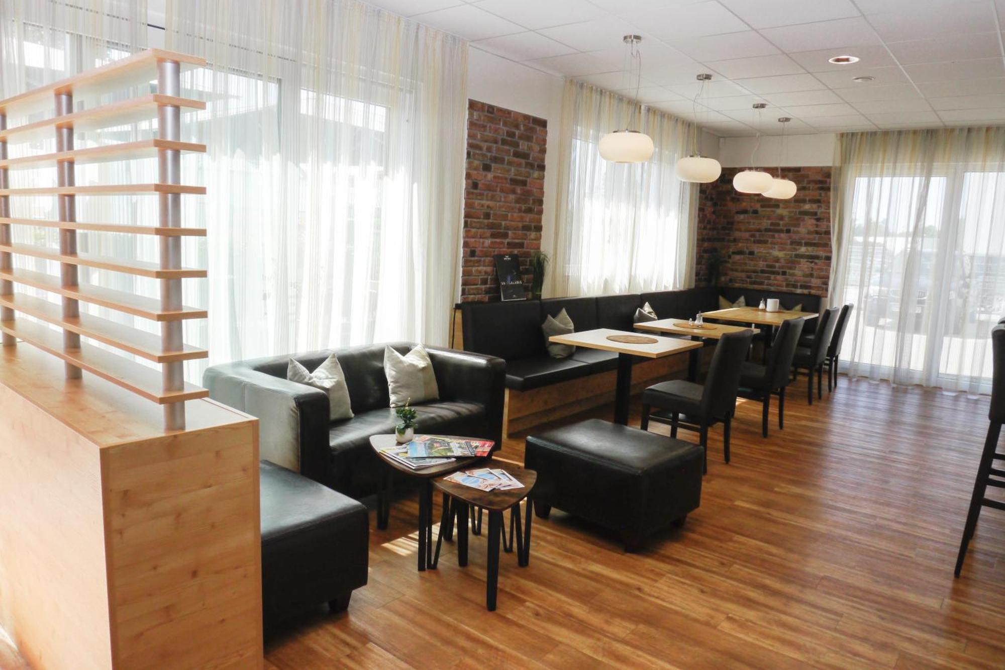 Plus Punkt Private Spa ไวน์การ์เทิน ภายนอก รูปภาพ